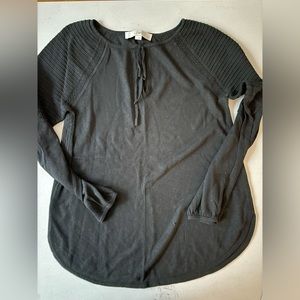 Loft key hole front black blouse